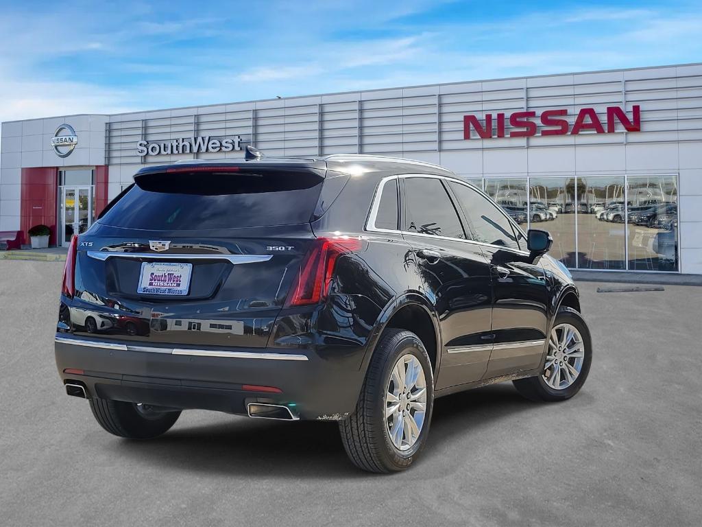 used 2021 Cadillac XT5 car, priced at $25,855