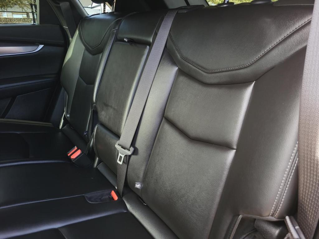 used 2021 Cadillac XT5 car, priced at $25,855