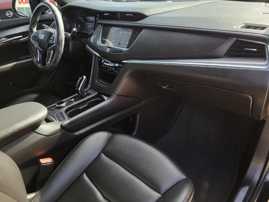 used 2021 Cadillac XT5 car, priced at $25,855