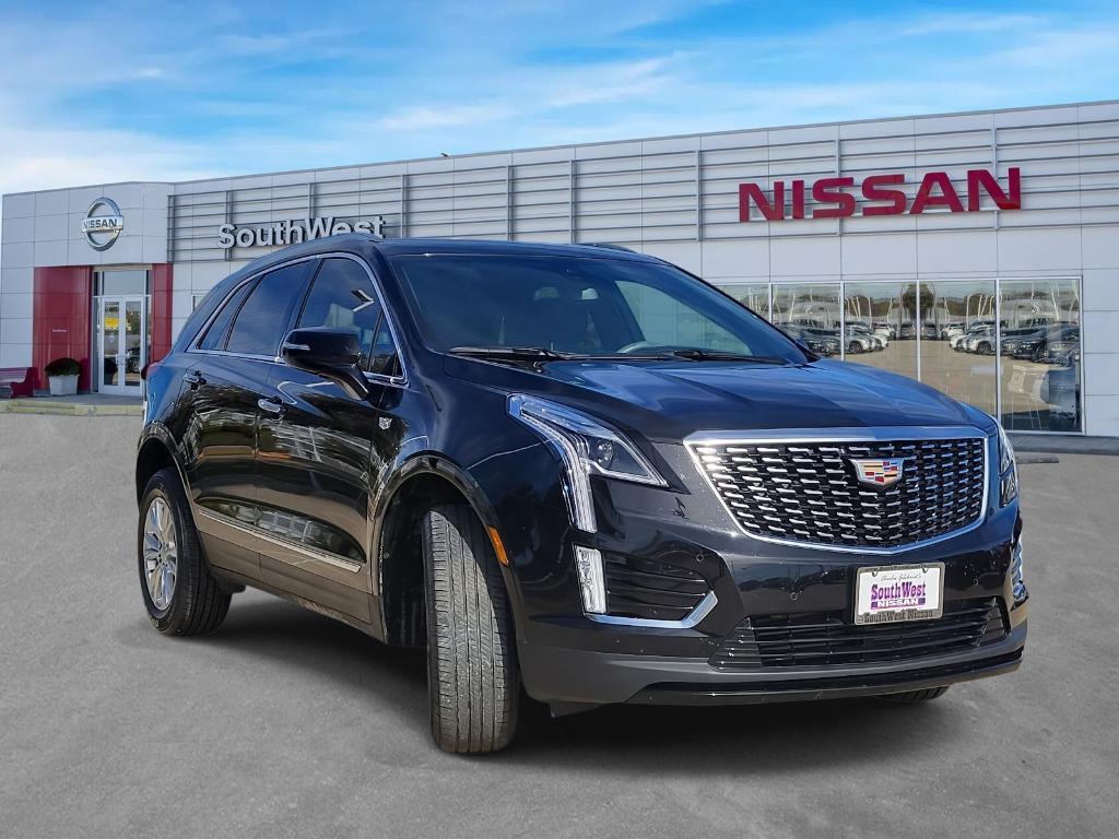 used 2021 Cadillac XT5 car, priced at $25,855