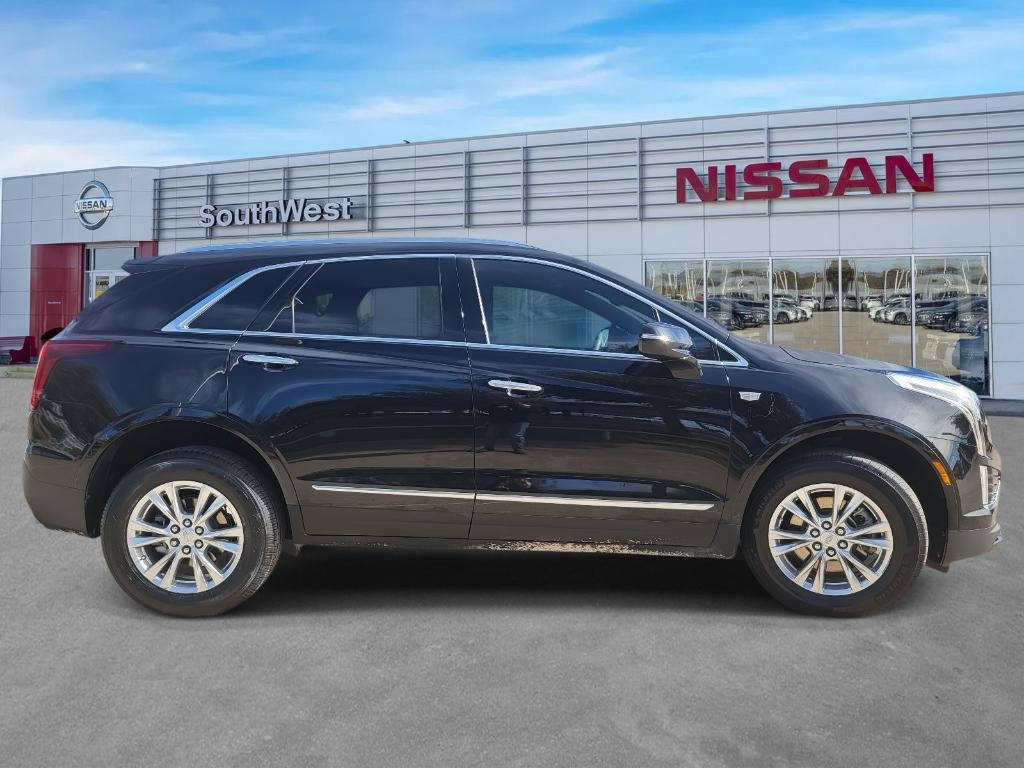 used 2021 Cadillac XT5 car, priced at $25,855