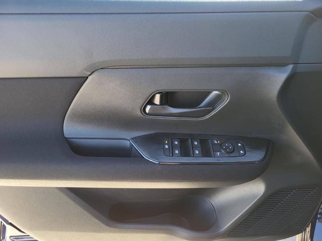 new 2026 Nissan Kicks car, priced at $24,072