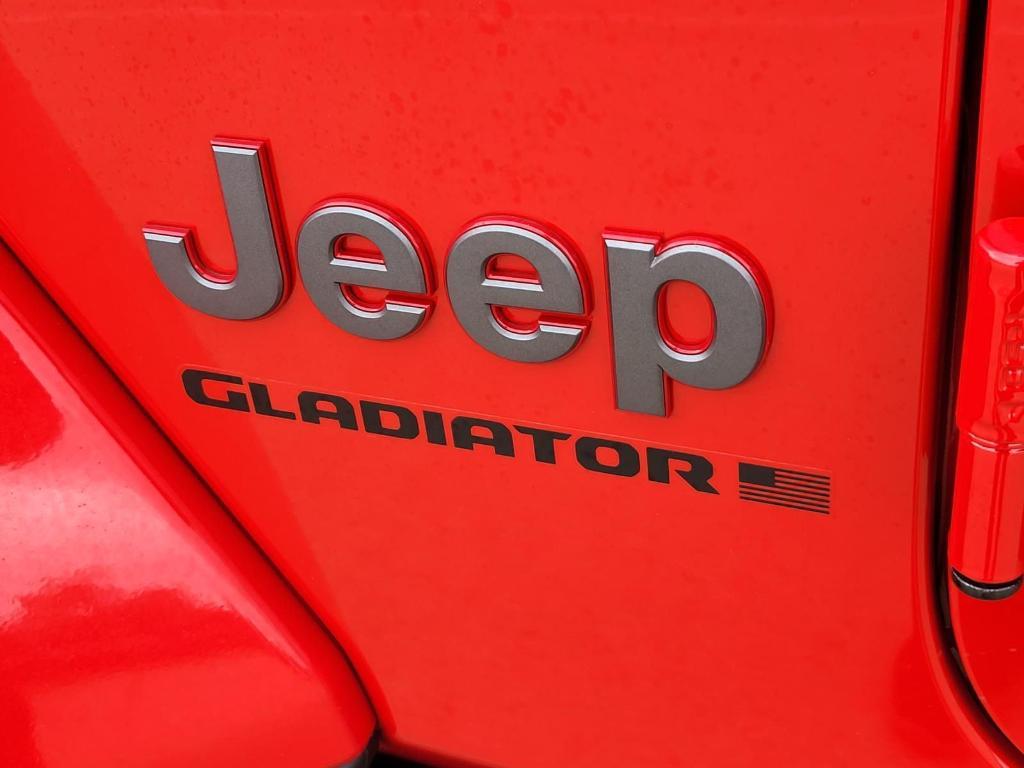 used 2025 Jeep Gladiator car, priced at $48,726