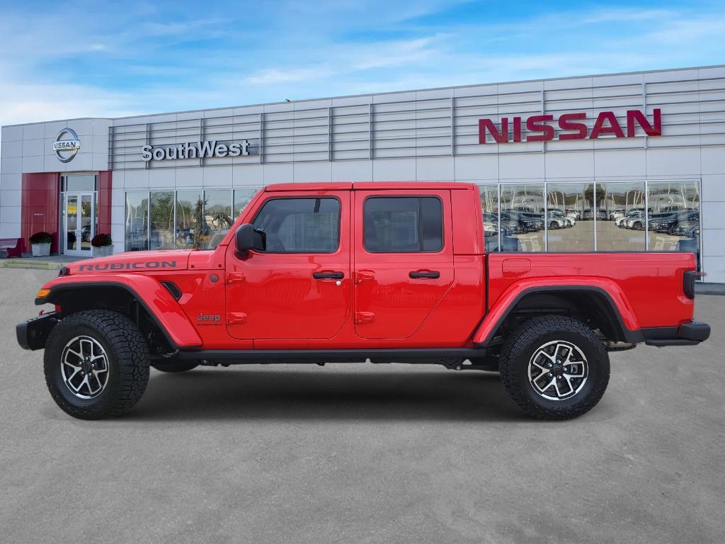 used 2025 Jeep Gladiator car, priced at $48,726