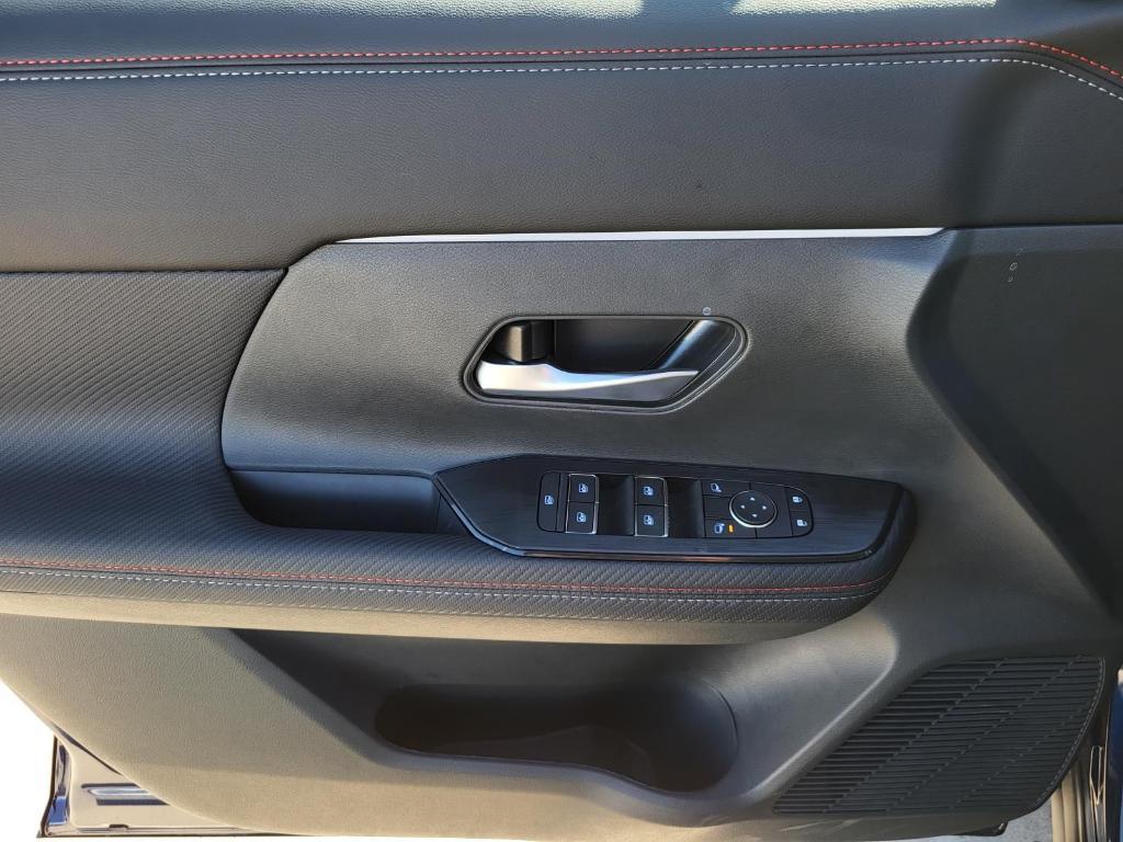 new 2026 Nissan Kicks car, priced at $26,586