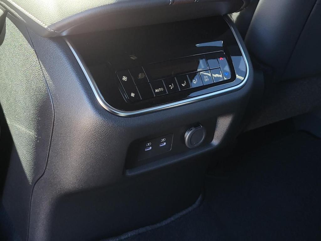 new 2026 Nissan Armada car, priced at $67,545