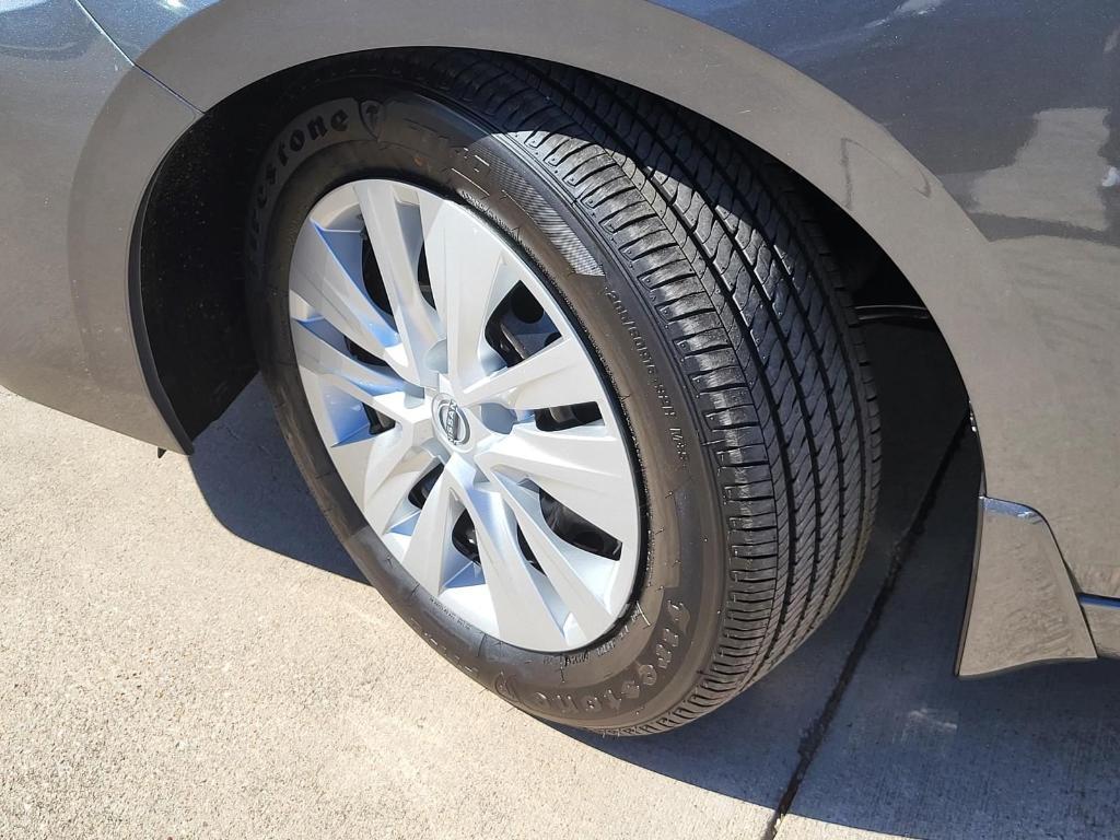 new 2025 Nissan Sentra car, priced at $18,621