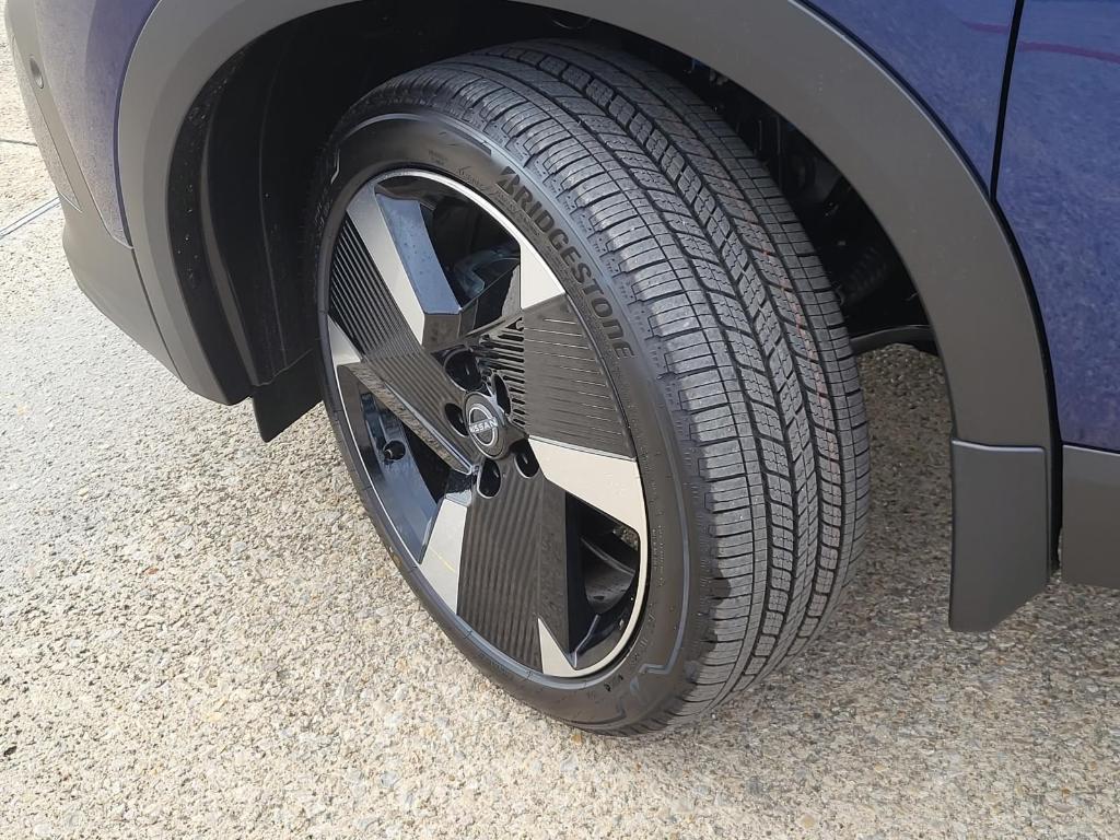 new 2026 Nissan Kicks car, priced at $29,519