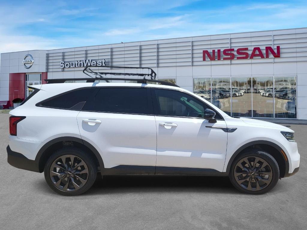 used 2022 Kia Sorento car, priced at $28,184