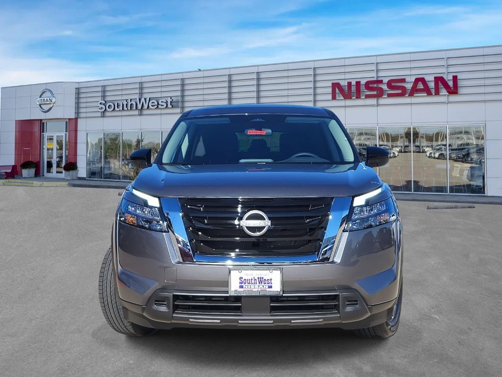 new 2025 Nissan Pathfinder car, priced at $27,980