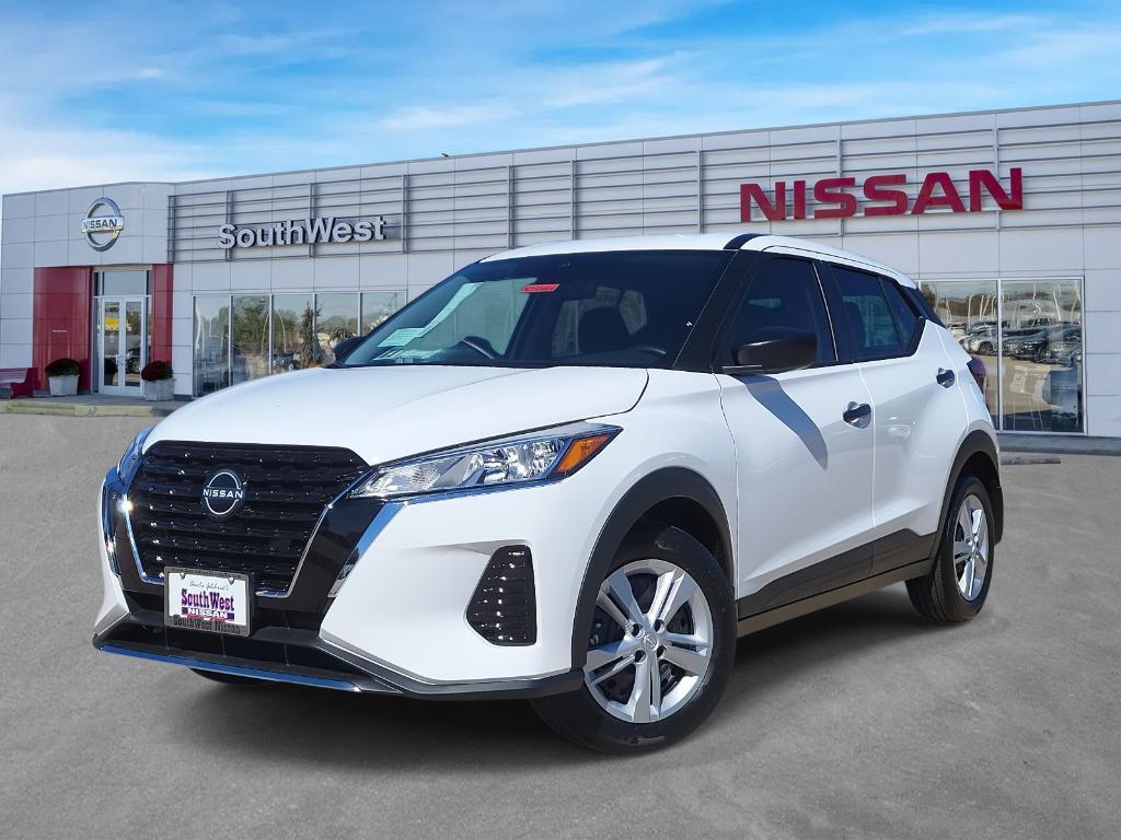 new 2025 Nissan Kicks Play car, priced at $19,880