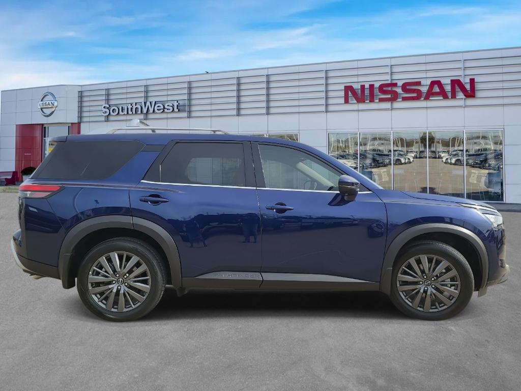 used 2025 Nissan Pathfinder car, priced at $33,662