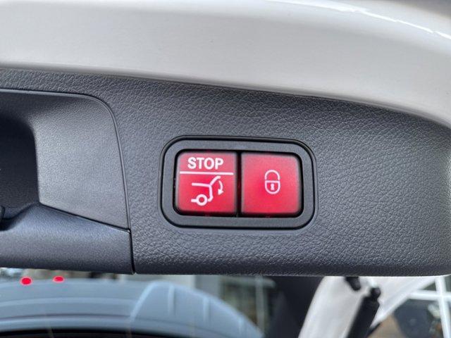 new 2026 Mercedes-Benz GLA 250 car, priced at $48,219