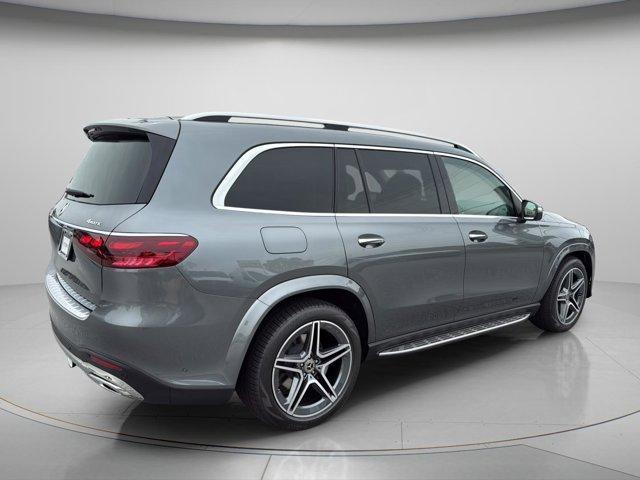 new 2026 Mercedes-Benz GLS 450 car, priced at $101,374