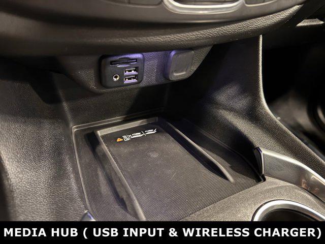 used 2022 Chevrolet Traverse car, priced at $29,430