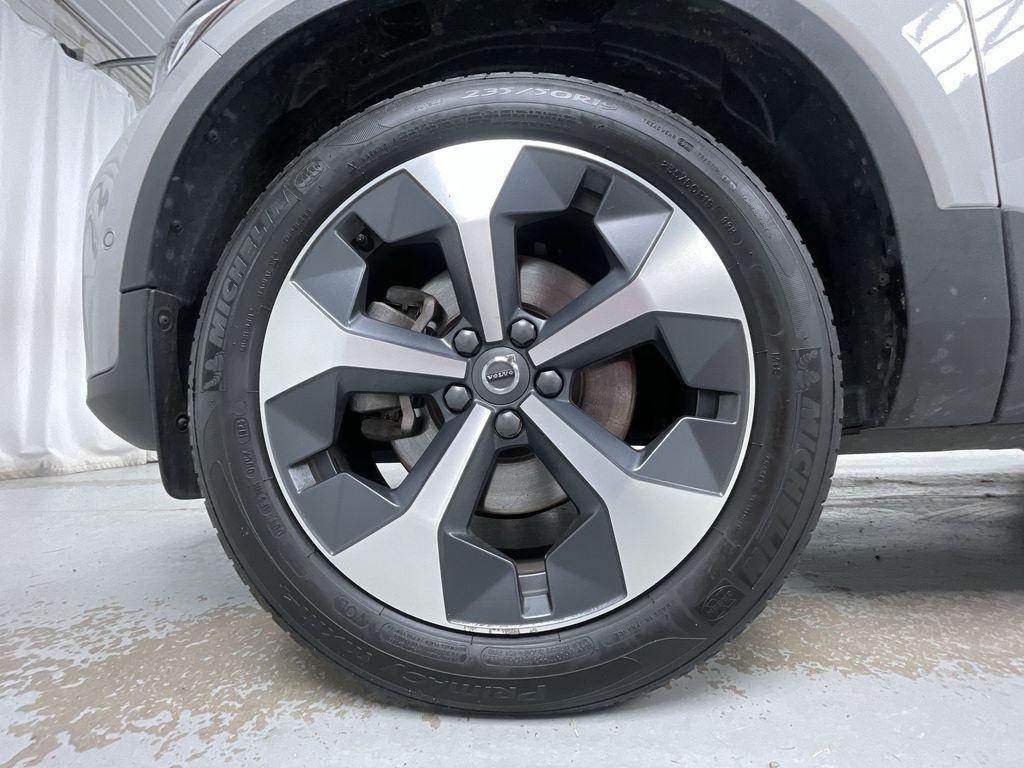 used 2023 Volvo XC40 car, priced at $31,995