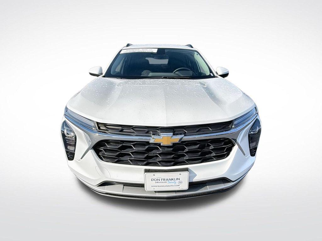used 2025 Chevrolet Trax car, priced at $24,464