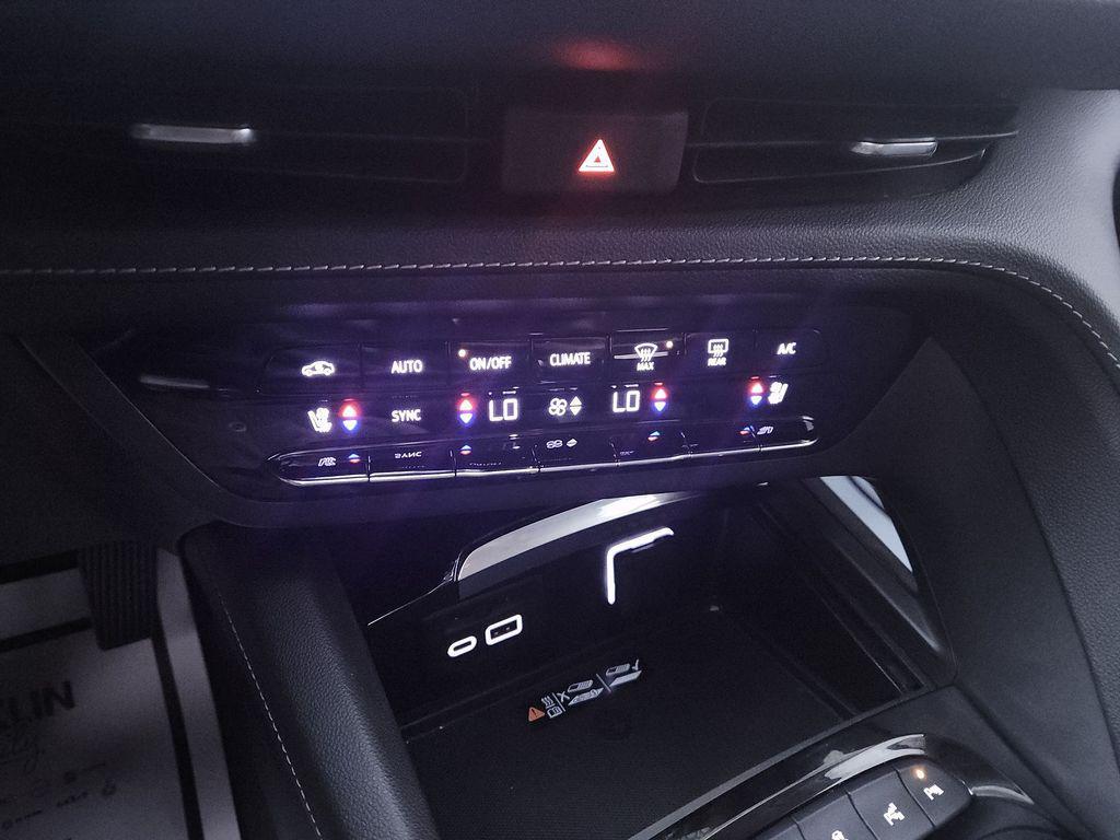 used 2023 Buick Envision car, priced at $35,549