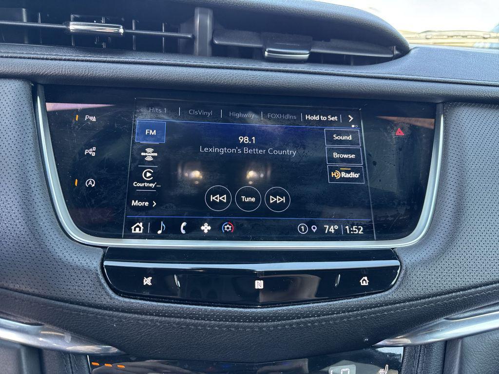 used 2021 Cadillac XT5 car, priced at $32,419