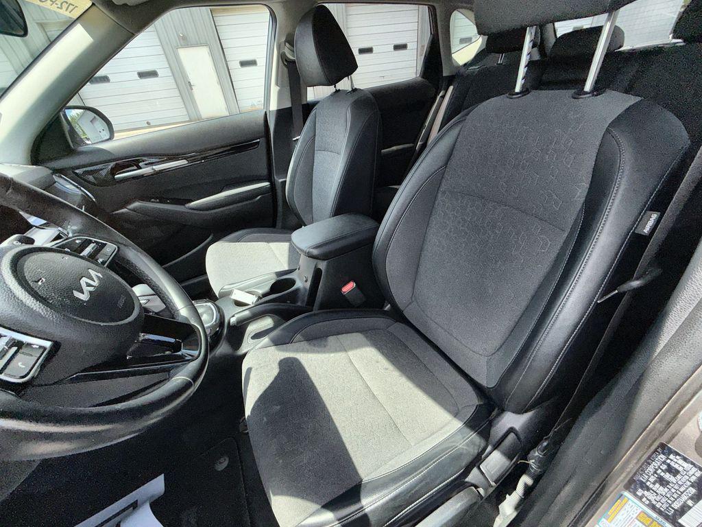 used 2024 Kia Seltos car, priced at $22,584