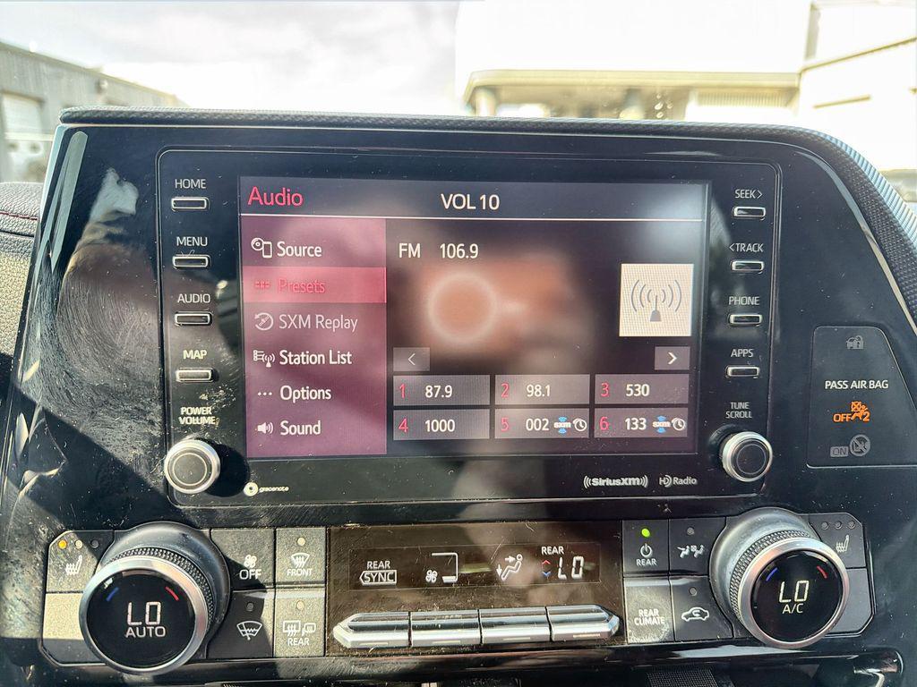 used 2022 Toyota Highlander car, priced at $33,477