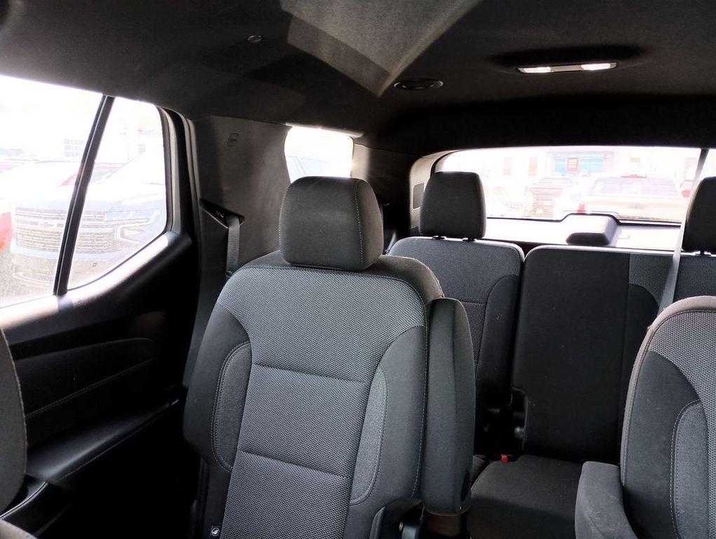 used 2023 Chevrolet Traverse car, priced at $28,185