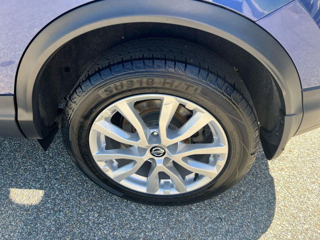 used 2021 Nissan Rogue Sport car, priced at $20,098
