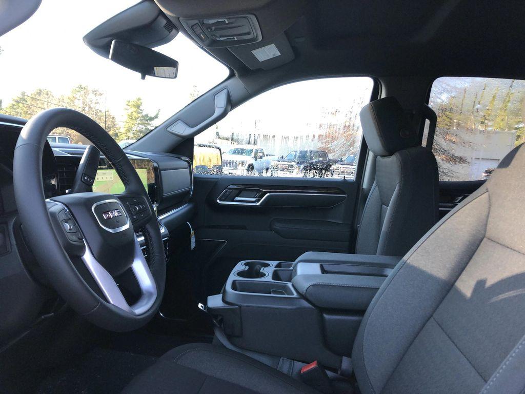 new 2026 GMC Sierra 1500 car, priced at $53,395