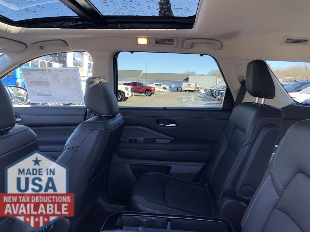 new 2026 Nissan Pathfinder car, priced at $48,650