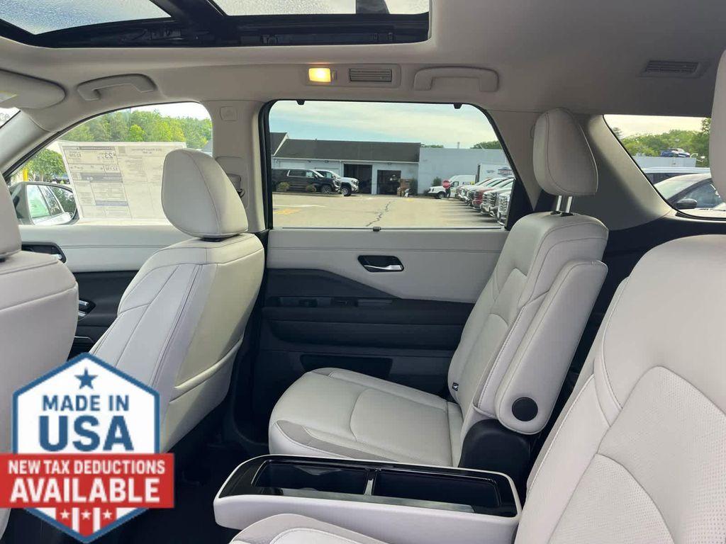 new 2026 Nissan Pathfinder car, priced at $48,343