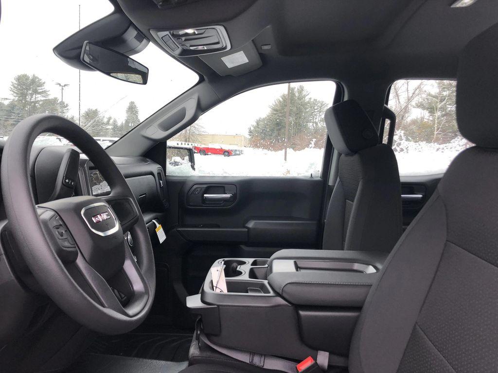 new 2026 GMC Sierra 1500 car, priced at $43,095