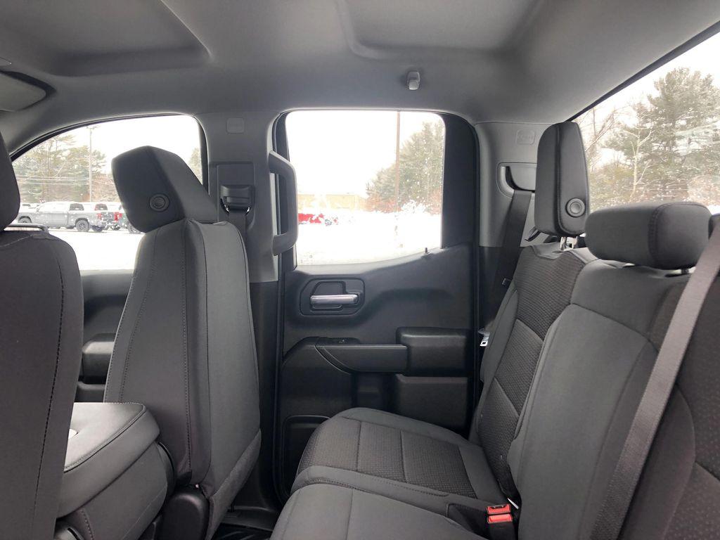 new 2026 GMC Sierra 1500 car, priced at $43,095