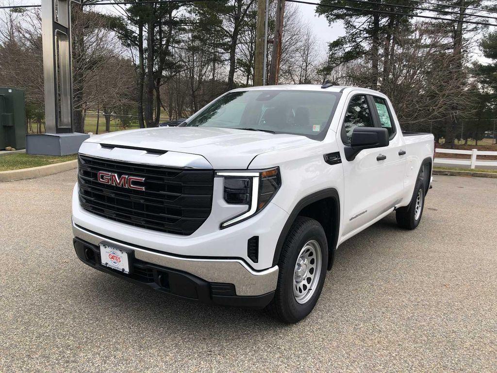 new 2026 GMC Sierra 1500 car, priced at $42,095