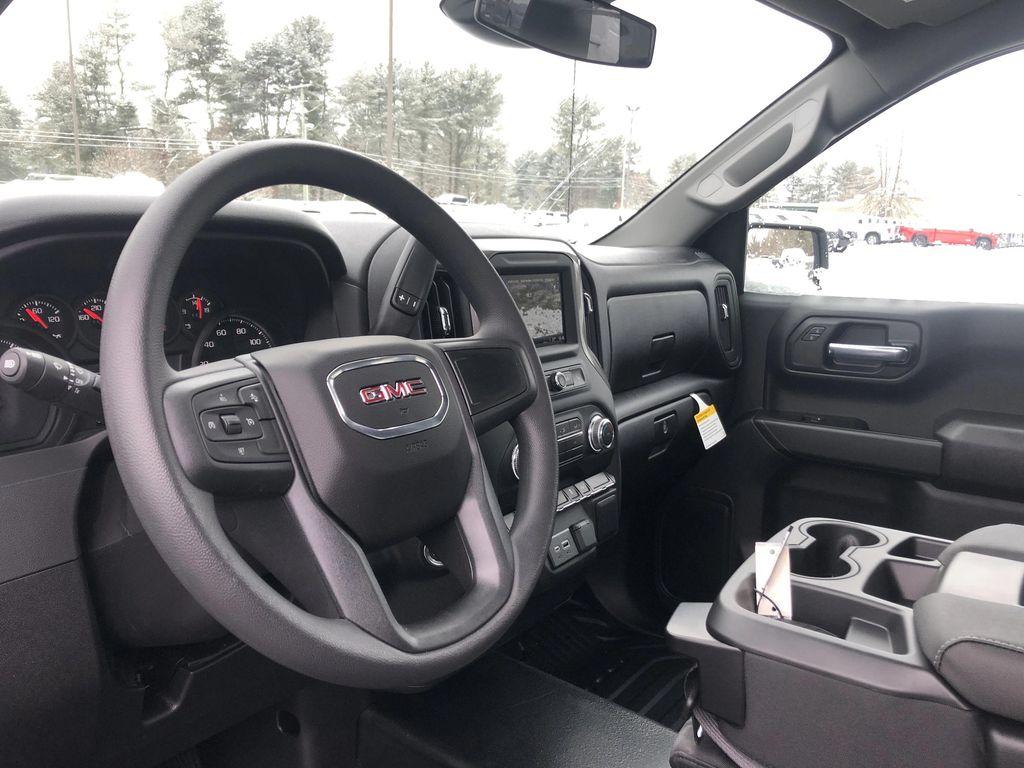 new 2026 GMC Sierra 1500 car, priced at $43,095