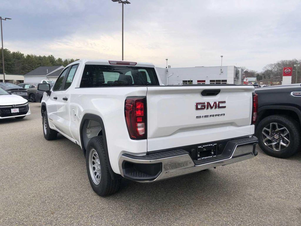 new 2026 GMC Sierra 1500 car, priced at $42,095