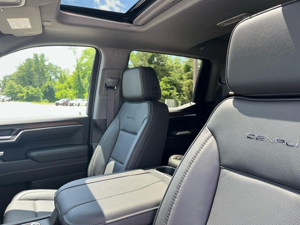 new 2026 GMC Sierra 1500 car, priced at $80,043