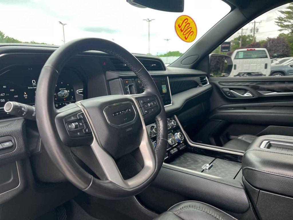 used 2022 GMC Yukon car, priced at $49,098