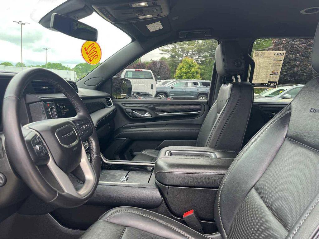 used 2022 GMC Yukon car, priced at $49,098
