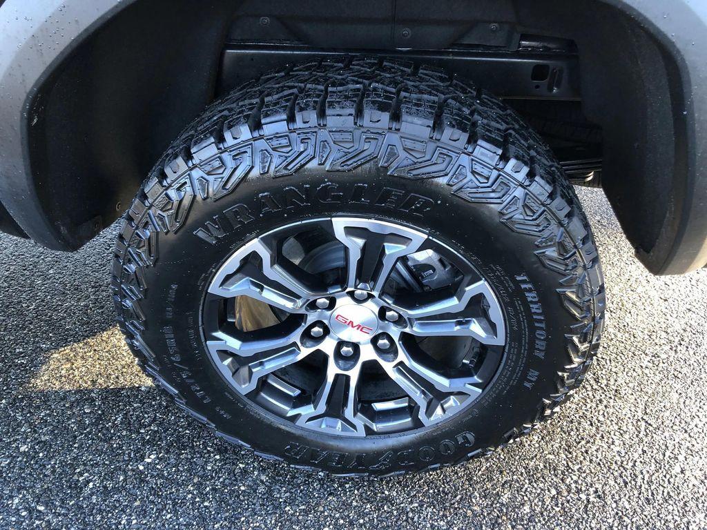 used 2023 GMC Canyon car, priced at $43,999