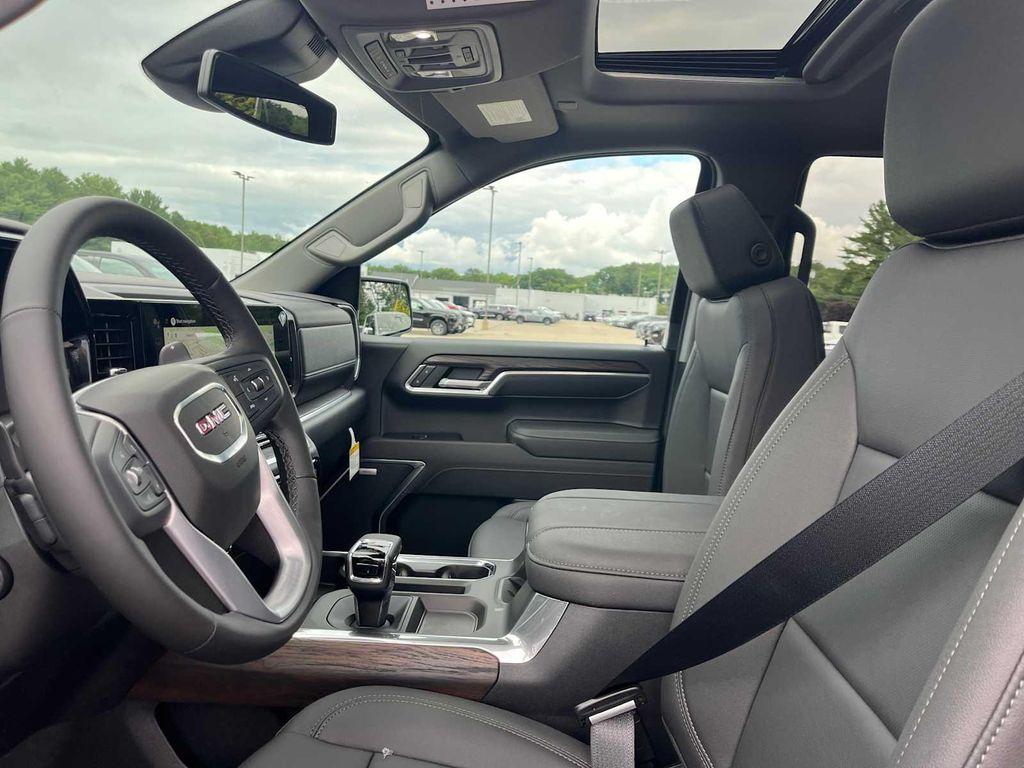new 2026 GMC Sierra 1500 car, priced at $67,318