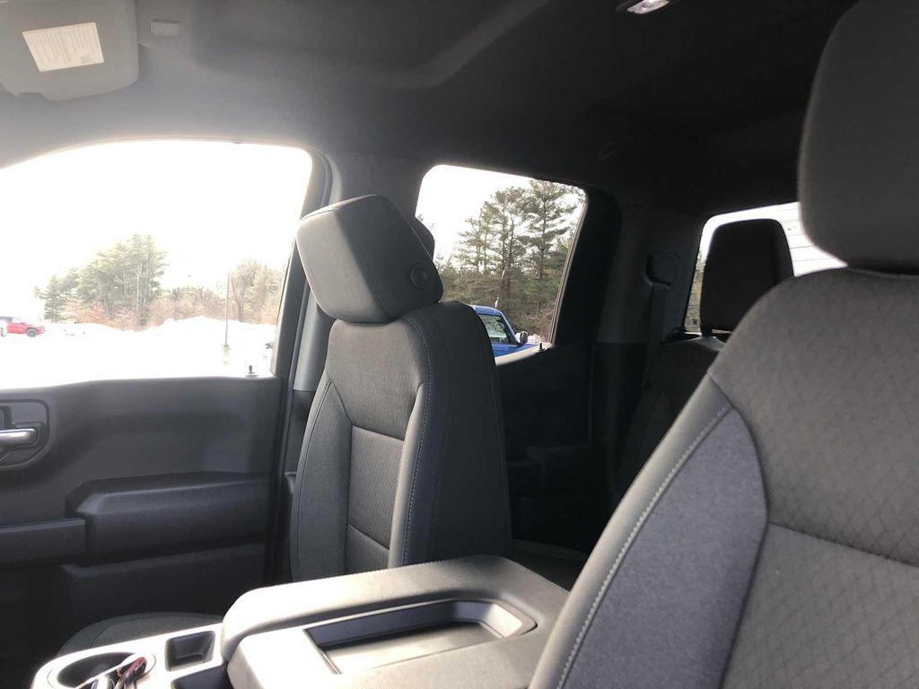 new 2026 GMC Sierra 1500 car, priced at $52,113