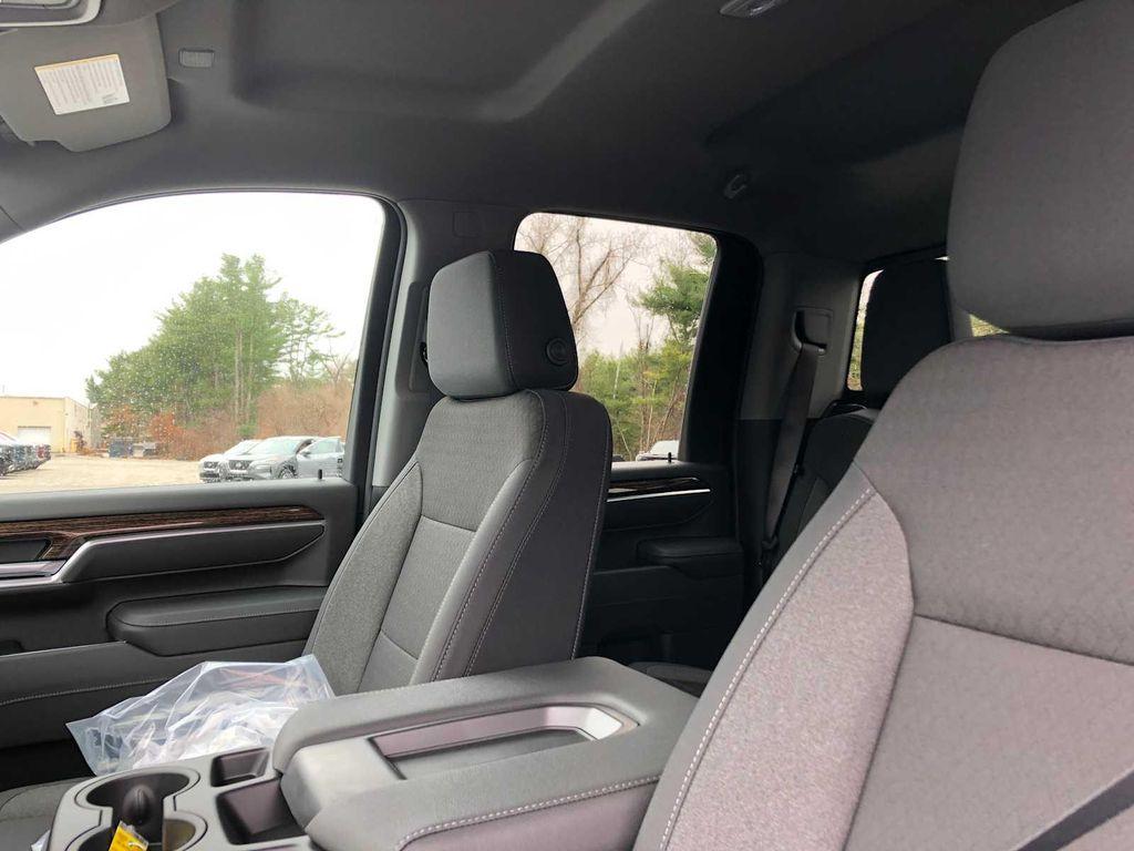 new 2026 GMC Sierra 2500 car, priced at $67,595