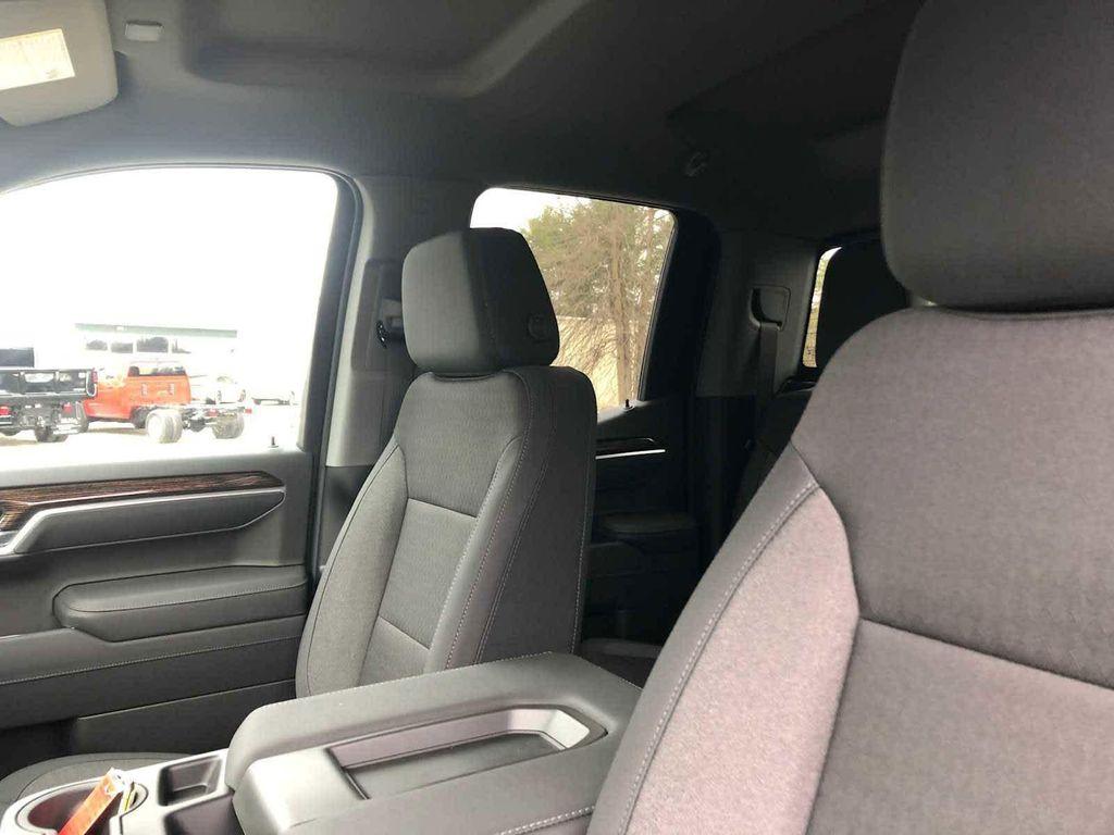 new 2026 GMC Sierra 1500 car, priced at $58,398