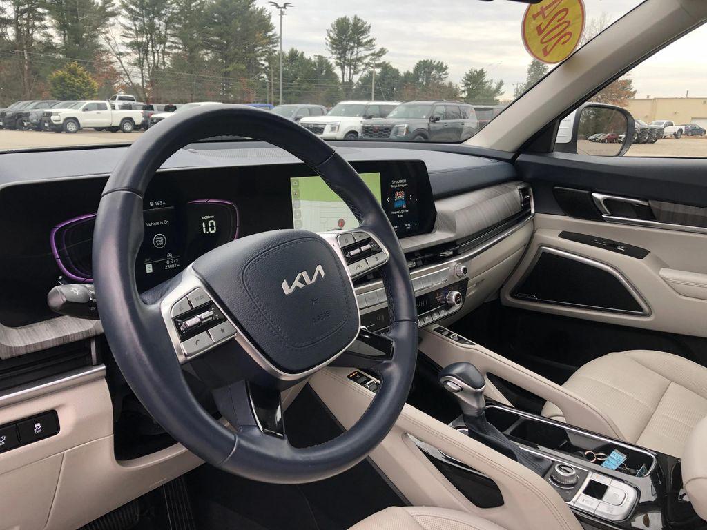 used 2024 Kia Telluride car, priced at $36,999