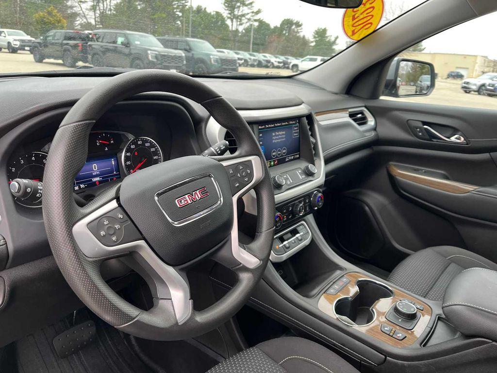 used 2023 GMC Acadia car, priced at $31,999