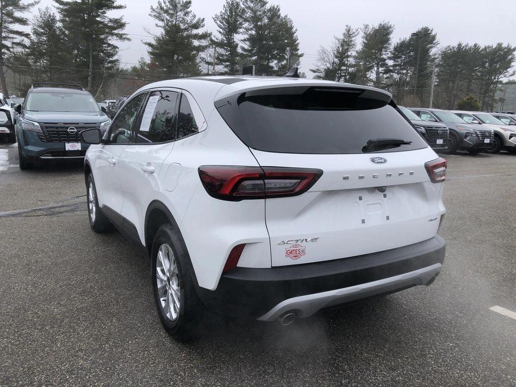 used 2024 Ford Escape car, priced at $25,999