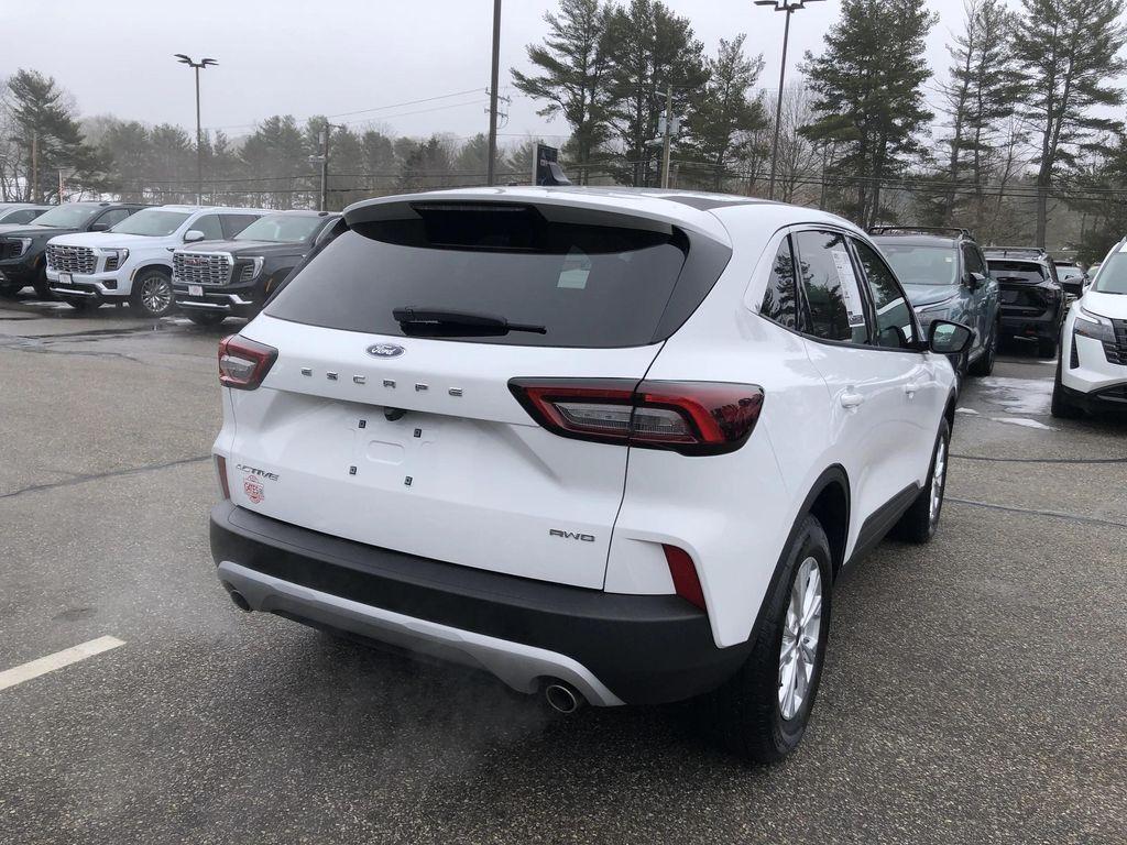 used 2024 Ford Escape car, priced at $25,999
