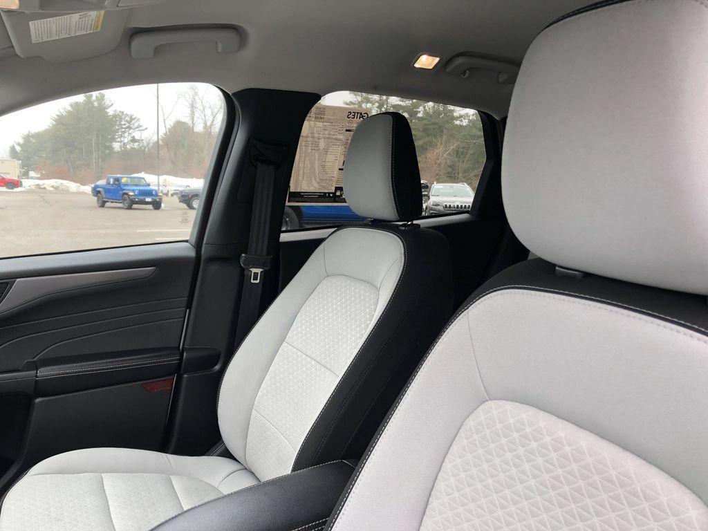 used 2024 Ford Escape car, priced at $25,999