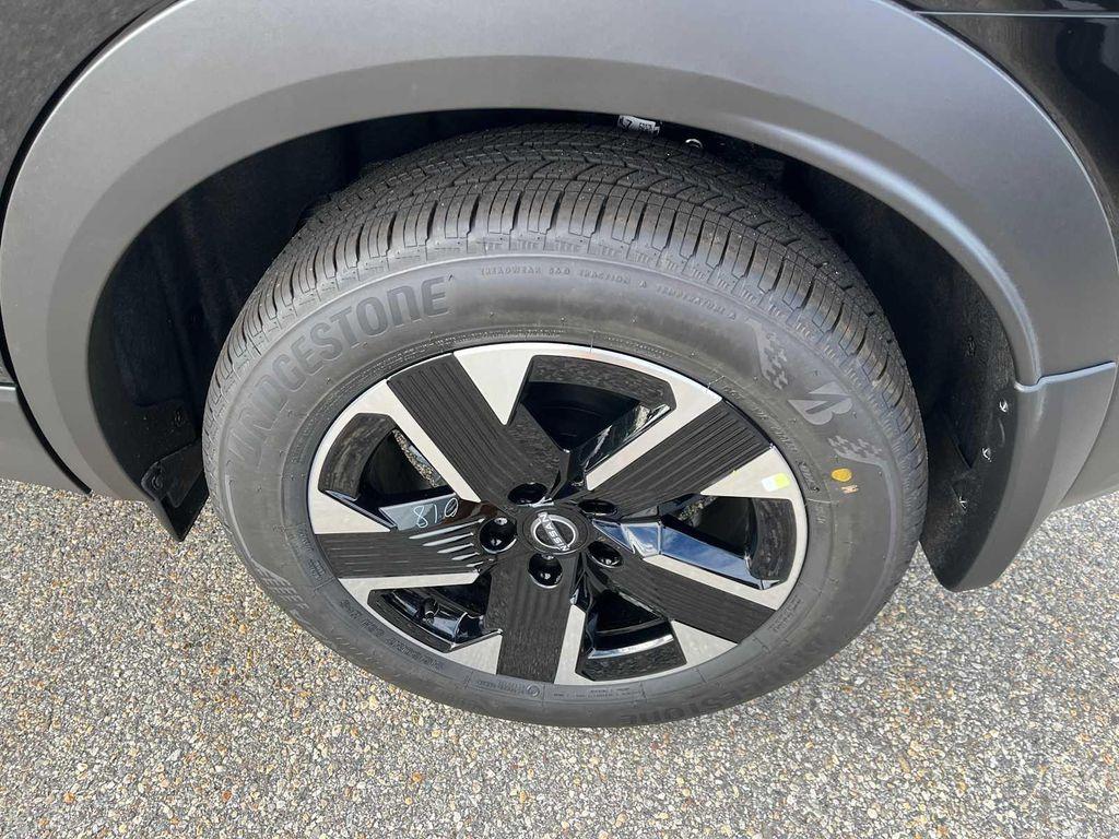 new 2027 Nissan Kicks car, priced at $29,563