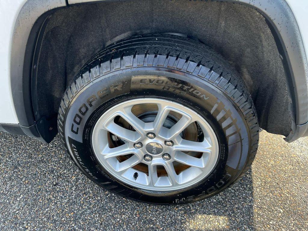 used 2019 Jeep Grand Cherokee car, priced at $12,098